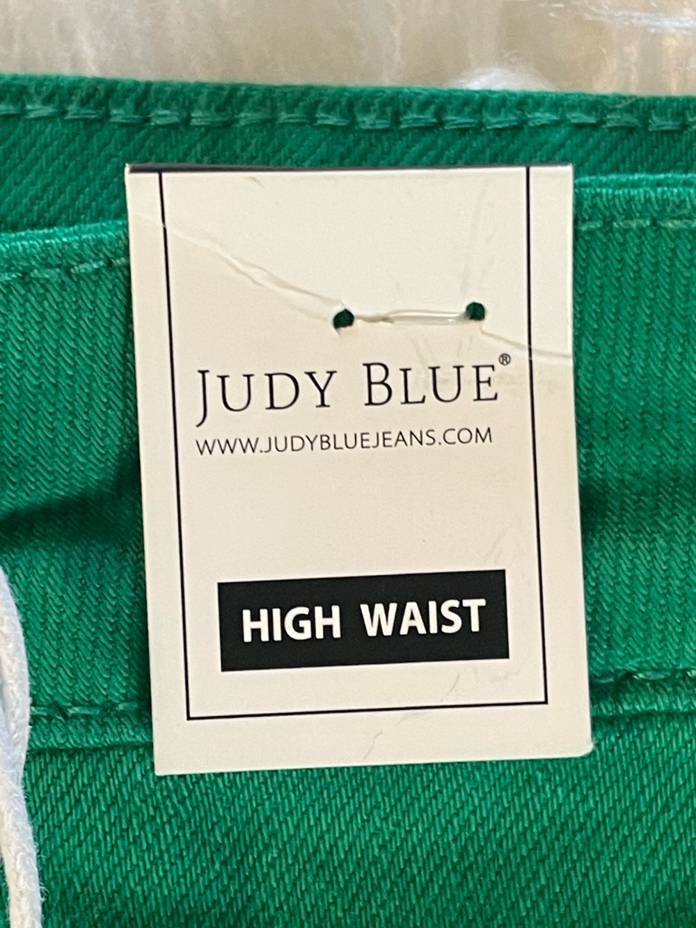 Judy Blue NWT Women’s High Waist Kelly Green Tummy Control Top Shorts. Medium - Picture 10 of 12